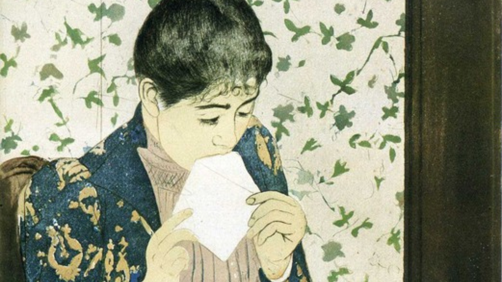 Imagen de una mujer enviando una carta